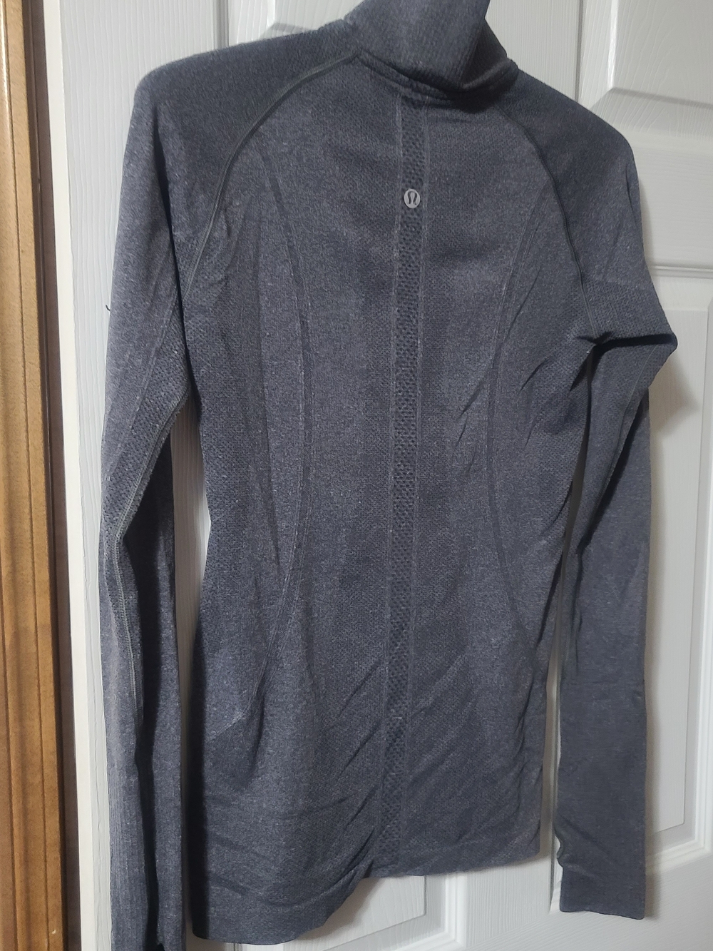 Lululemon Quarter-Zip Performance Long-Sleeve - Picture 3 of 6
